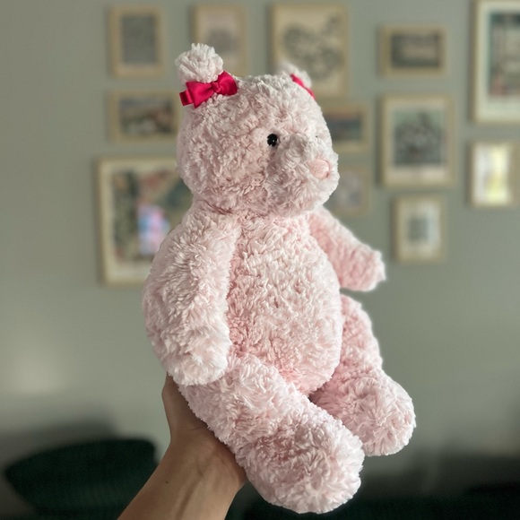 RARE Jellycat Large Leola Bear – AUTHENTIC, BNWT + Bows 🎀 - Picture 2 of 5
